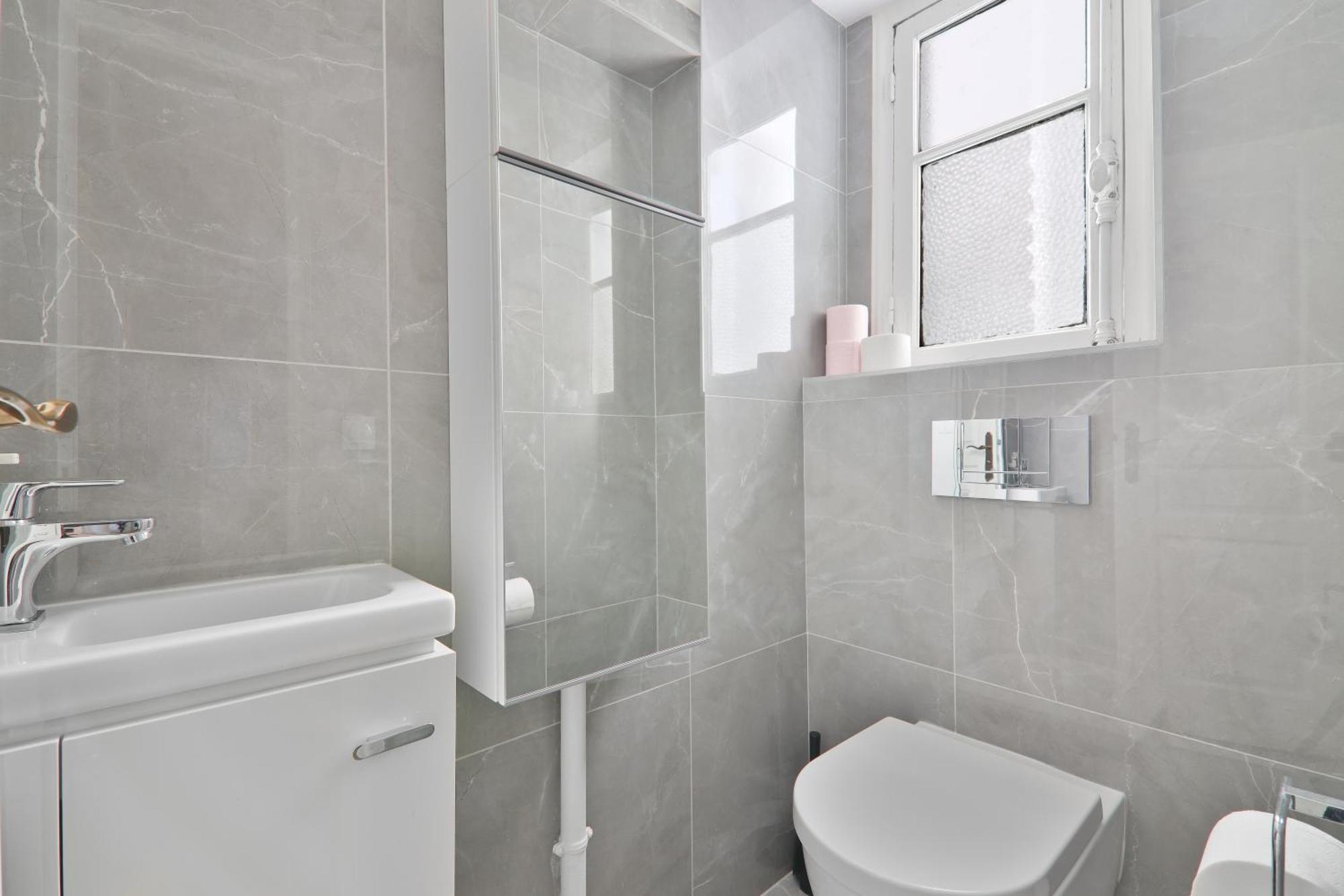 Quartier Rue De La Paix Free Netflix Apartment